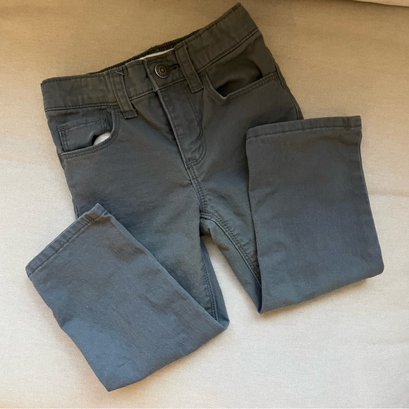 Toddler Boy Gray Twill Pants - LIKE NEW CONDITION - Old Navy - 2T - Picture 6 of 10
